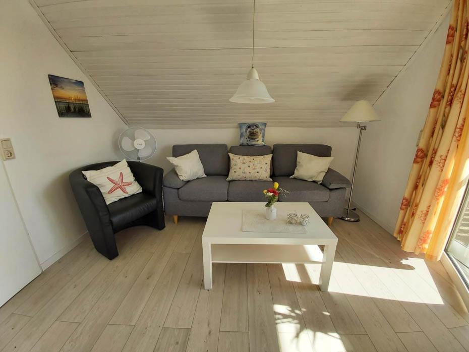 Haus Schwalbennest Apartment Bensersiel Bagian luar foto